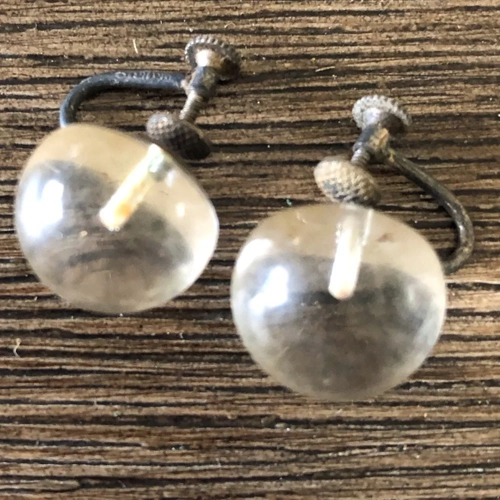 Vintage clear & sliver turn style earrings